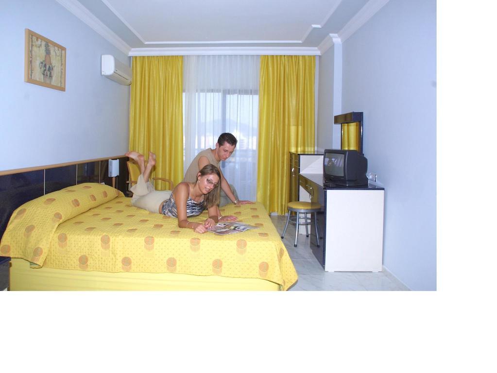 Ares Hotel Mahmutlar Habitación foto